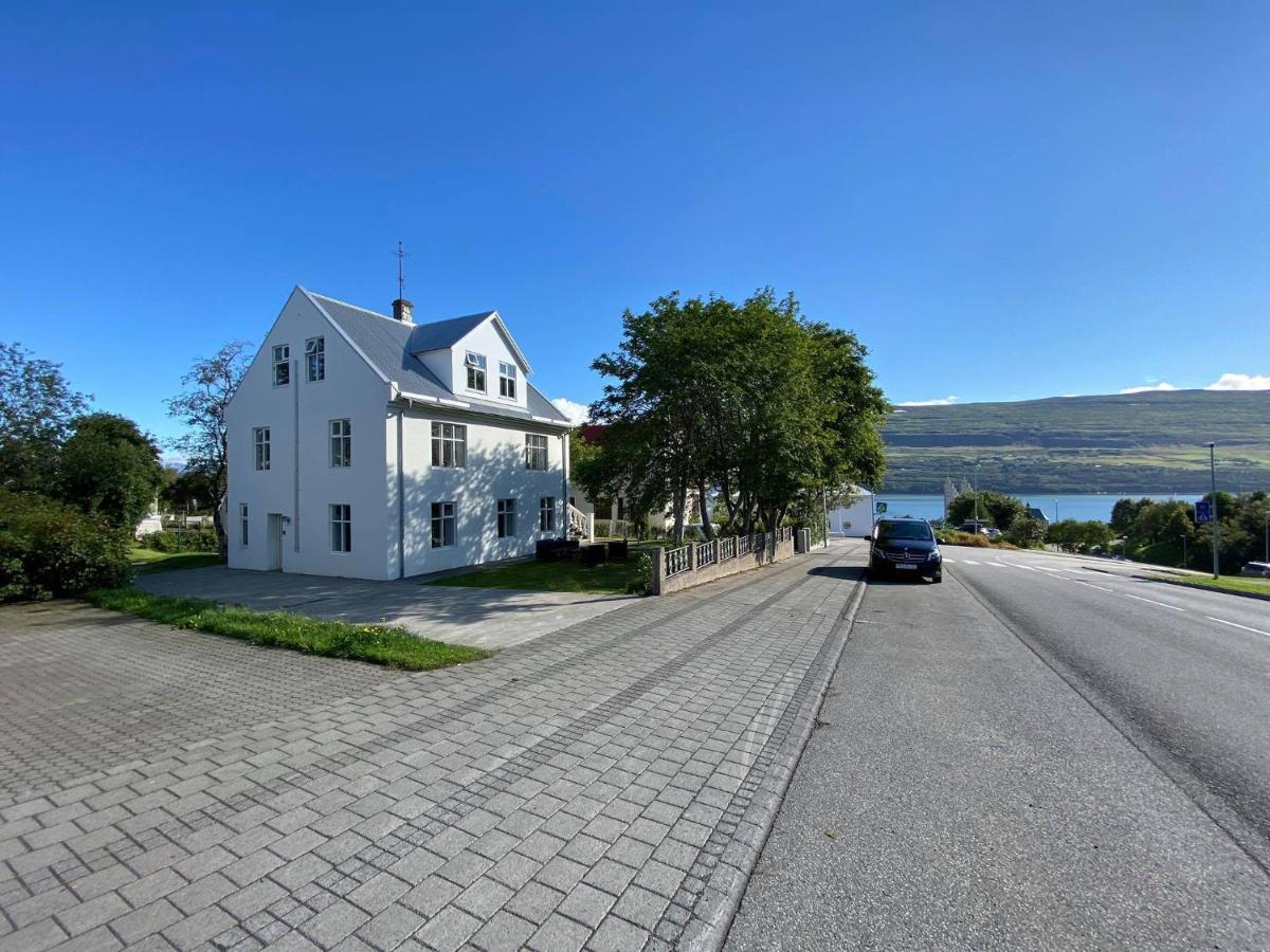 Akureyri Central House ภายนอก รูปภาพ
