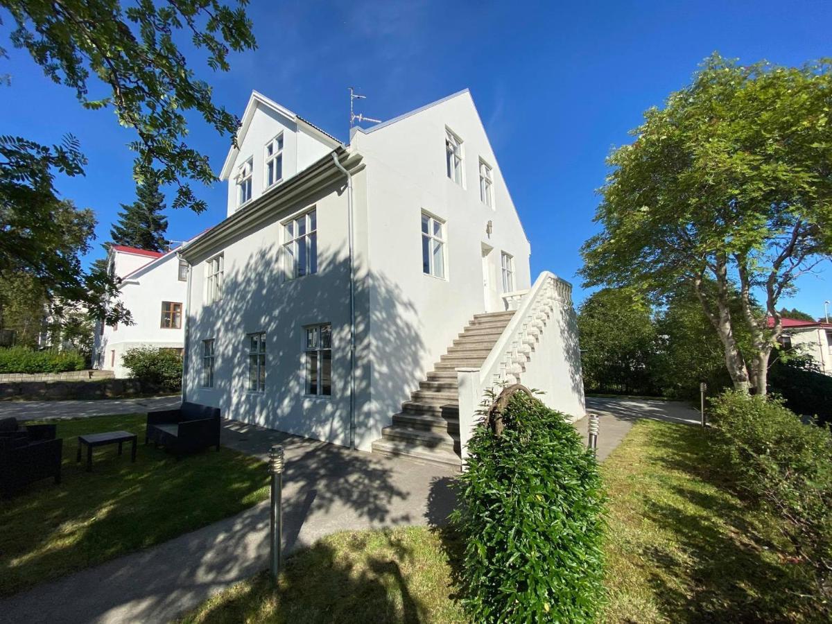 Akureyri Central House ภายนอก รูปภาพ