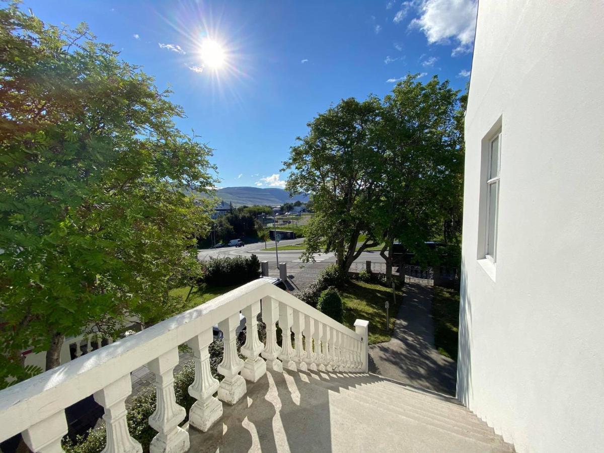 Akureyri Central House ภายนอก รูปภาพ